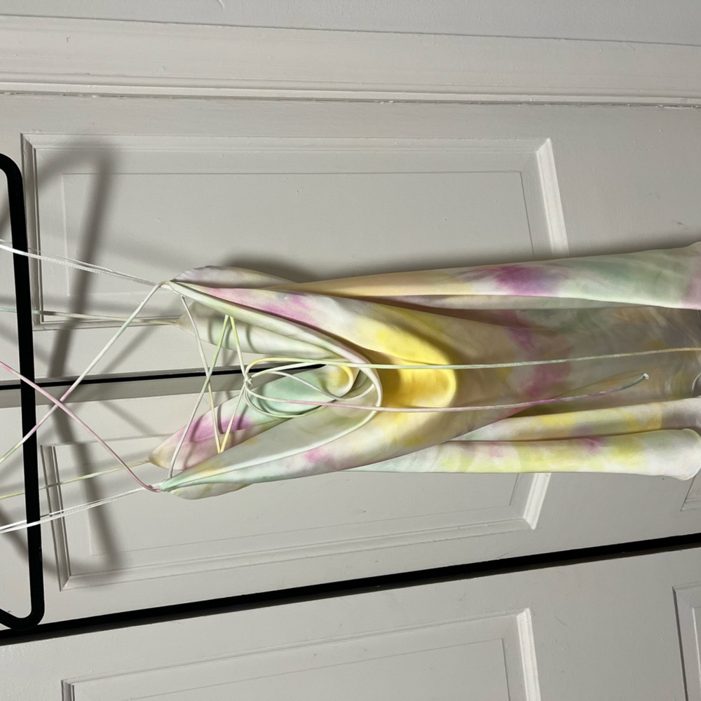 NWOT ZARA TIEDYE CRISSCROSSED TIE BACK